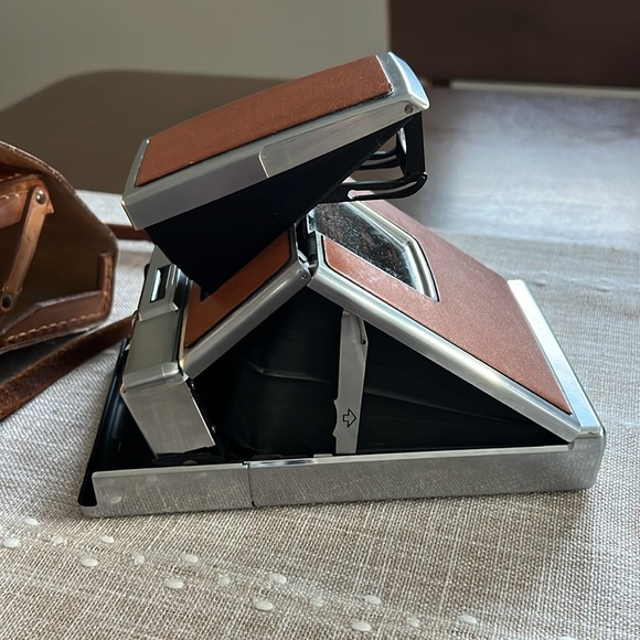 Polaroid SX-70 Land Camera with Leather Case - Picture 6 of 8
